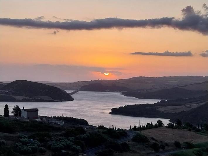 Gîte pour 2 personnes, avec vue sur le lac et vue à Guardialfiera