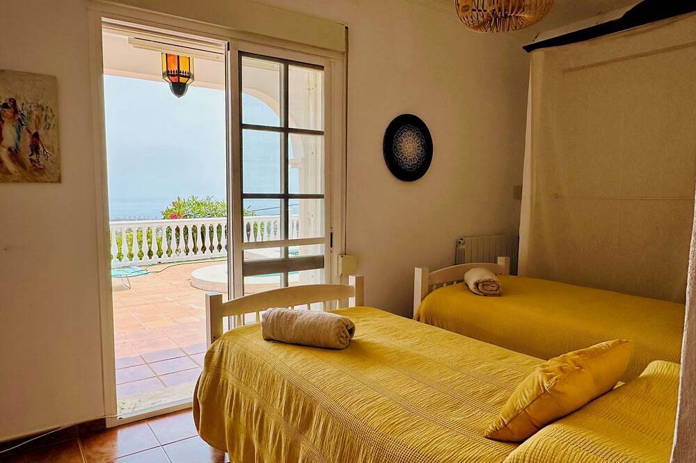 Villa Benamar. Tranquility and views in Torrox Pueblo, Torrox