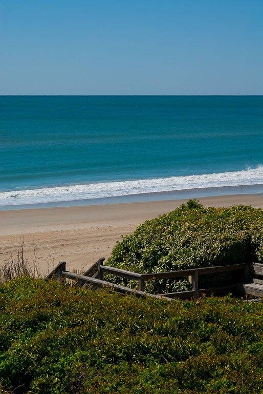 Vacation rental for 10 people, with pool and balcony in Pine Knoll Shores