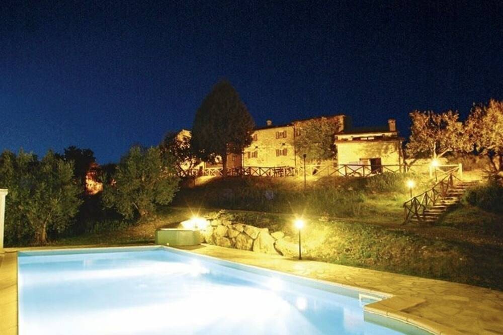 Tuscany Villa, Salt Water Pool. Adults only location  in Caprese Michelangelo, Valtiberina