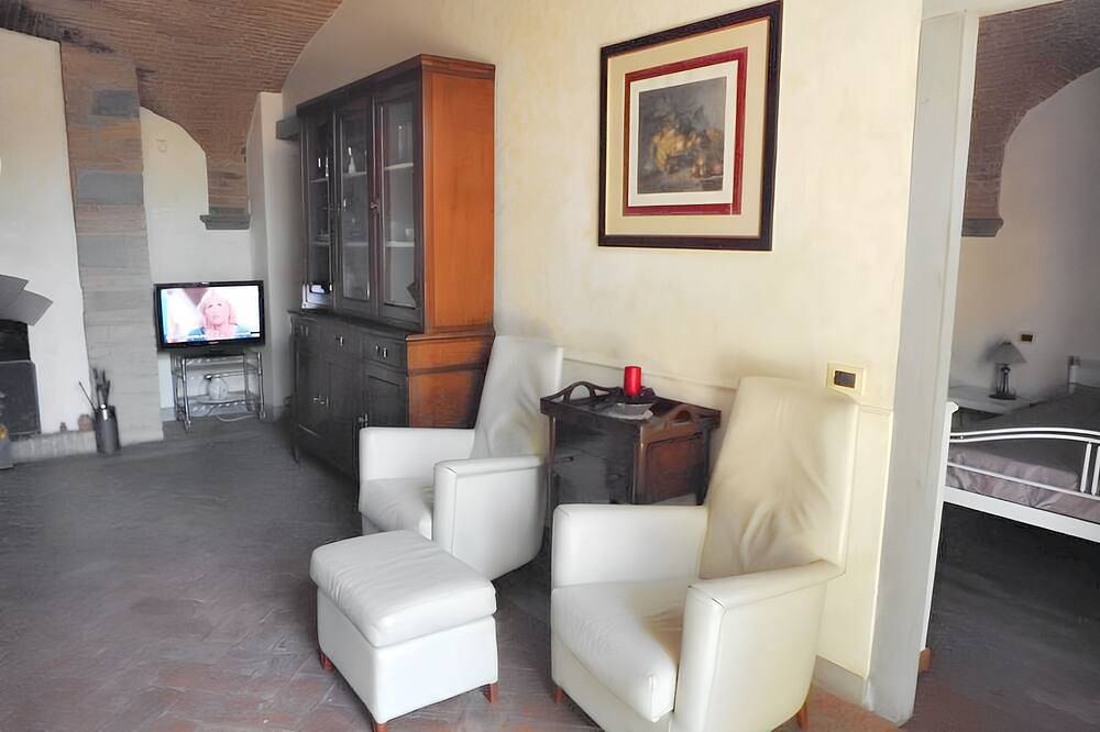 Ganze Wohnung, Homerez - Wohnung in Empoli mit Garten in Empoli, Florenz Provinz