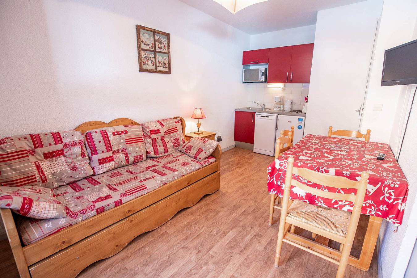 Geheel vakantieappartement, Apartement with mountain style, near the ski slopes in La Norma, Villarodin-Bourget