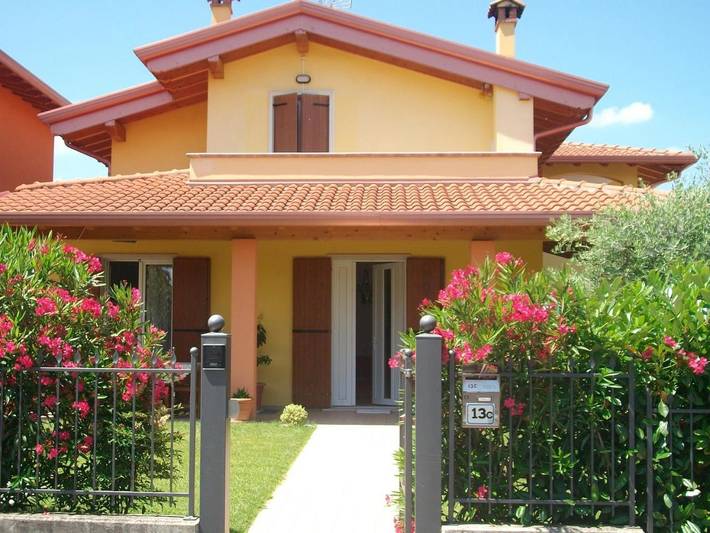B&b per 3 persone, con Balcone e Terrazza nonché Giardino a Peschiera del Garda