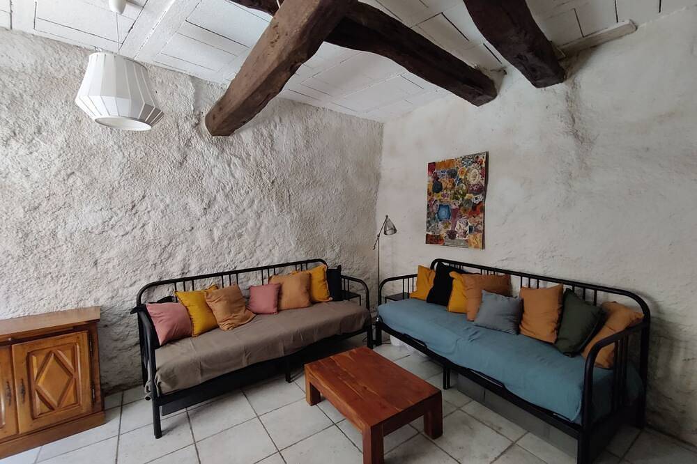 Dorfhaus, 5 Etagen, 150 Jahre im Herzen des Dorfes in Cotignac, Brignoles Region