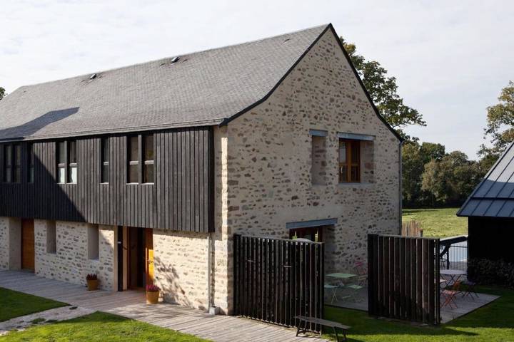Chambre d’hôte pour 2 personnes, avec sauna et piscine ainsi que jardin et vue, adapté aux familles à Plescop - 4