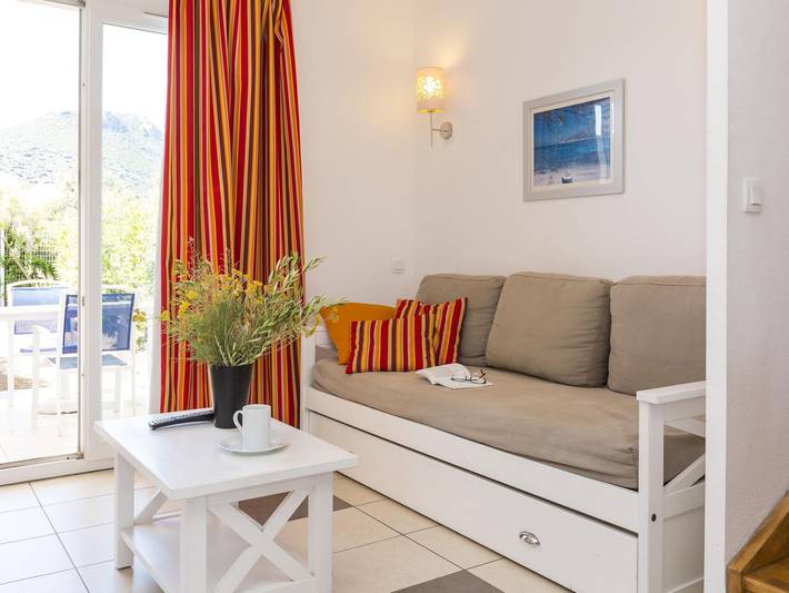 Location de vacances pour 6 personnes, avec terrasse et piscine à Belgodère - 2