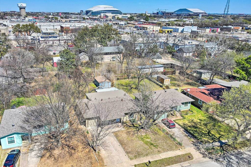 1 Mi to At&T Stadium: Downtown Arlington Home in Arlington, Tarrant County