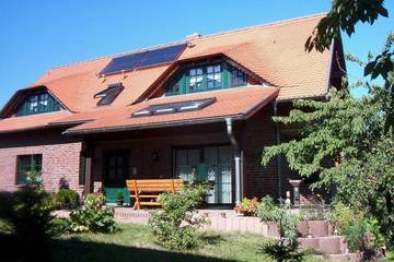 Ferienwohnung für 12 Personen, mit Sauna und Balkon sowie Garten in Bad Schmiedeberg