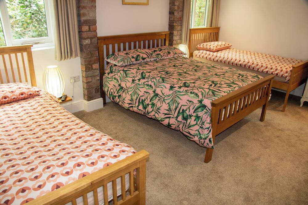 Super geräumiger Stallumbau mit kostenlosem Wlan, Netflix und Logfire. in Chester, West Cheshire und Chester