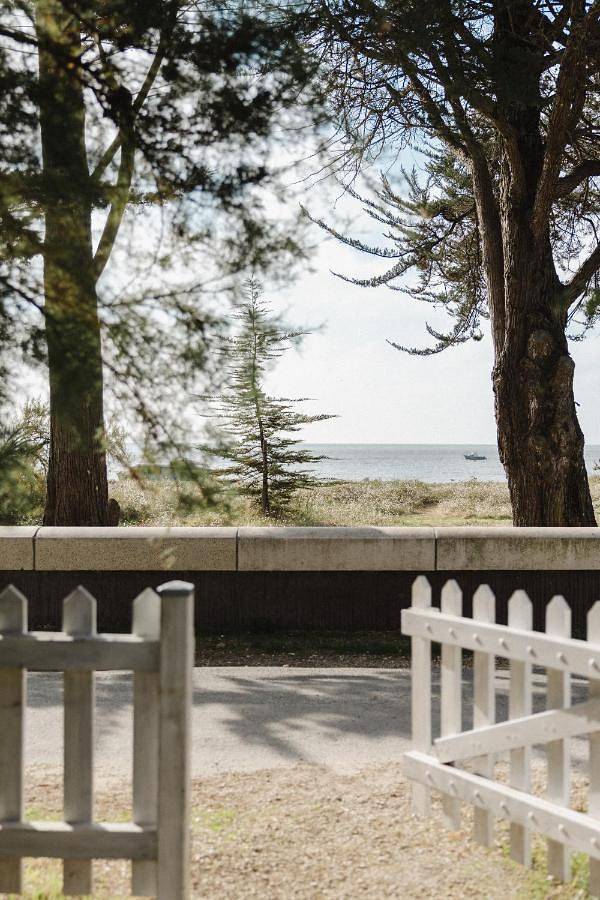 Location de vacances pour 13 personnes, avec jardin ainsi que terrasse et vue, animaux acceptés dans Plage Les Sables D Or