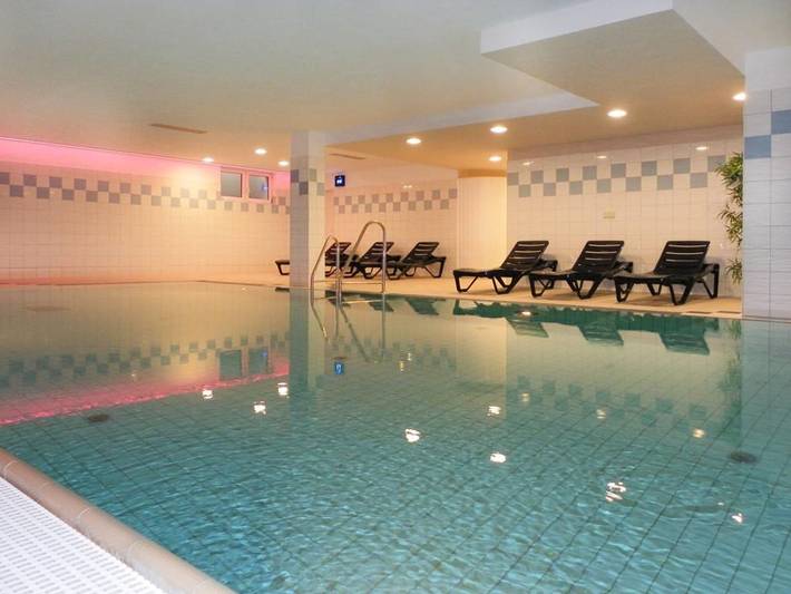Ferienwohnung für 4 Personen, mit Balkon und Pool sowie Sauna in Boltenhagen