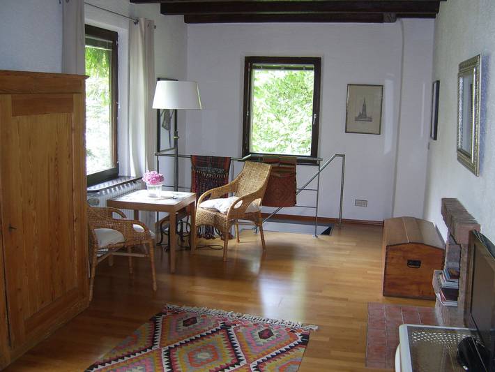 Ganze Wohnung, Altes Kutscherhaus - Ferienhaus, 60qm, 1 Wohn/Schlafzimmer, max. 2 Personen in Altstadt (Freiburg), Freiburg