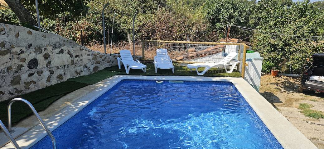 Casa rural para 8 personas, con jardín y vistas en Cortegana