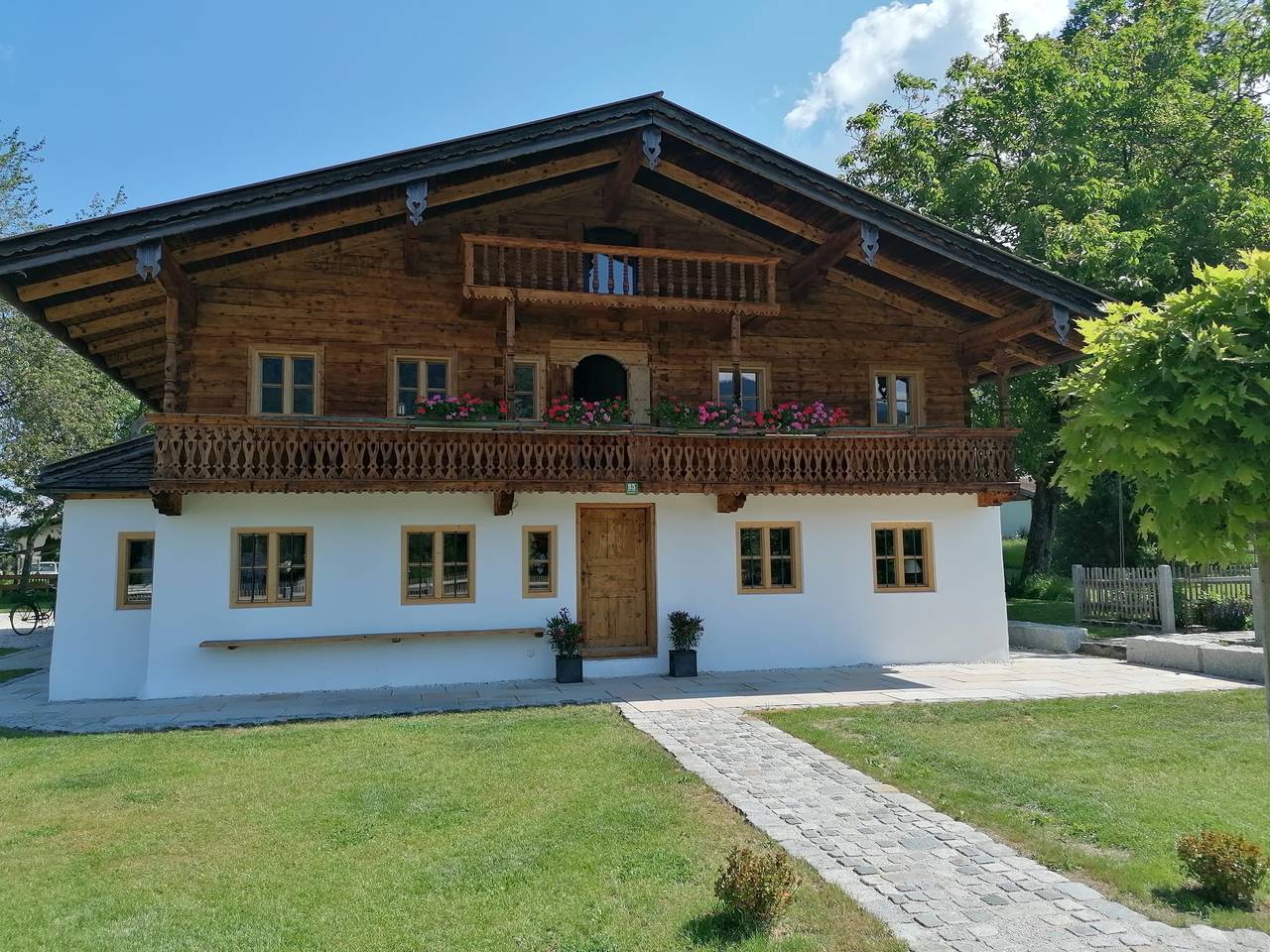 Geigelstein Chalets - Ferienhaus Geigelstein, 2 - 8 Personen, Wohnzimmer, 4 Schlafzimmer mit Dusche/Wc, Küche, Wlan in Unterwössen, Bayerische Alpen