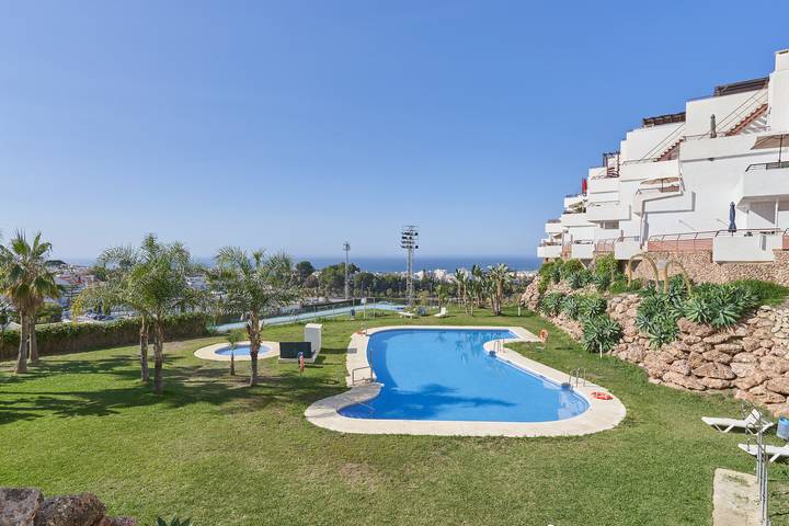 Lägenhet för 5 Personer, med trädgård och barnpool i Spanien