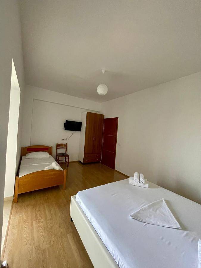 Keivi Guesthouse in Saranda, Vlorë