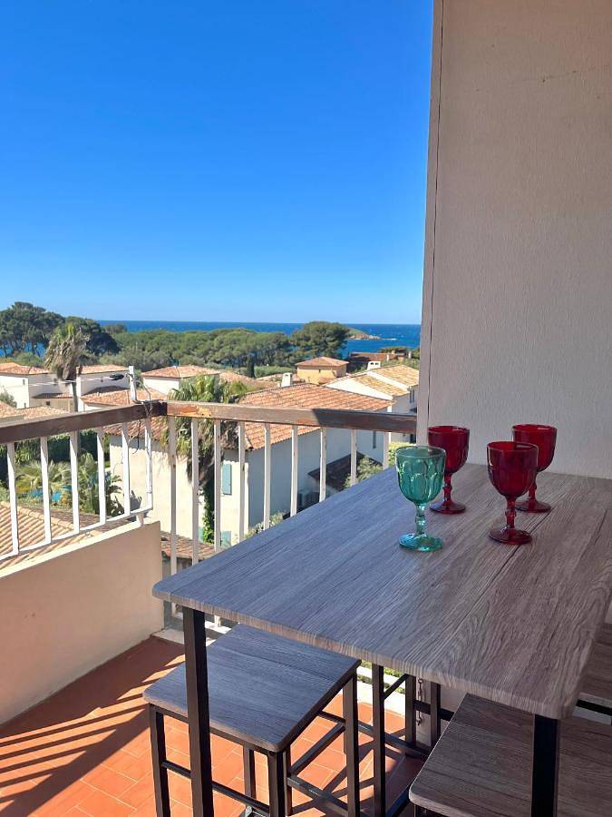 Gîte pour 5 personnes, avec balcon et vue dans Ile De Bendor - 4