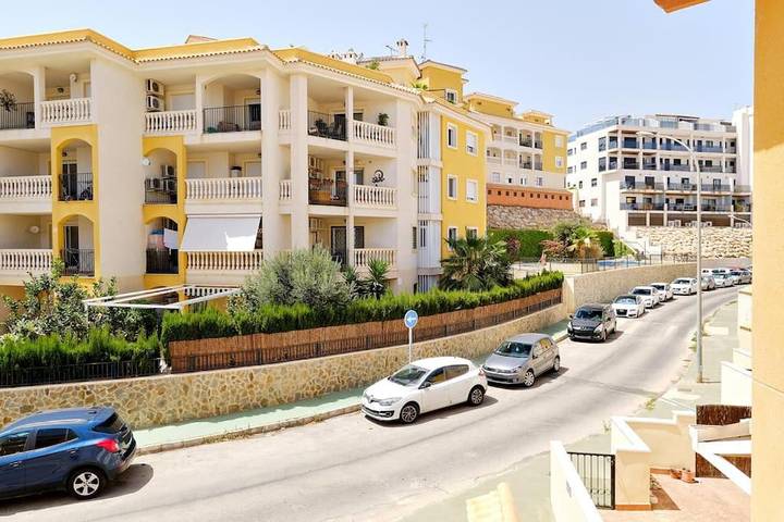 Apartamento de vacaciones para 6 personas, con balcón y piscina - 1