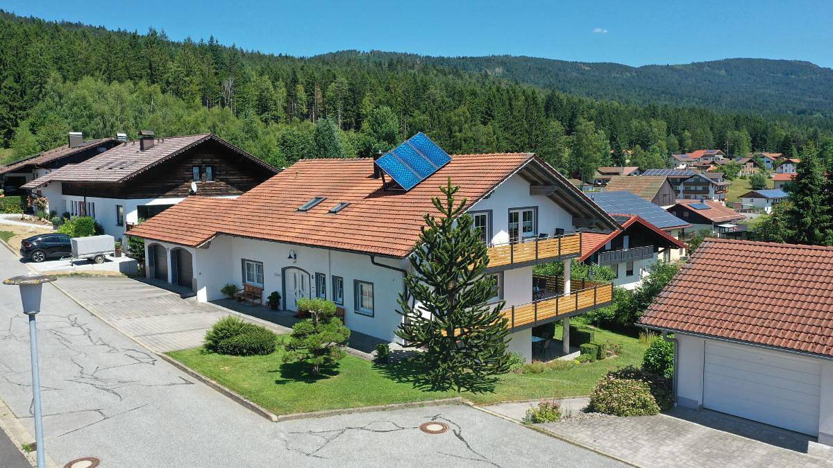 Ferienhaus Wellisch - Fewo 1, Fichte, 100 qm mit Wohnzimmer in Lohberg, Ostbayern