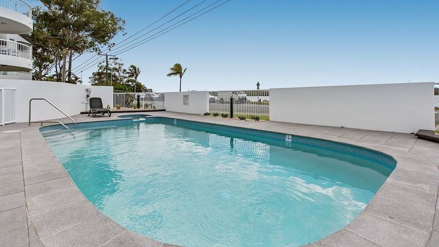 Holiday rental for 6 people, with pool and balcony in Noosaville