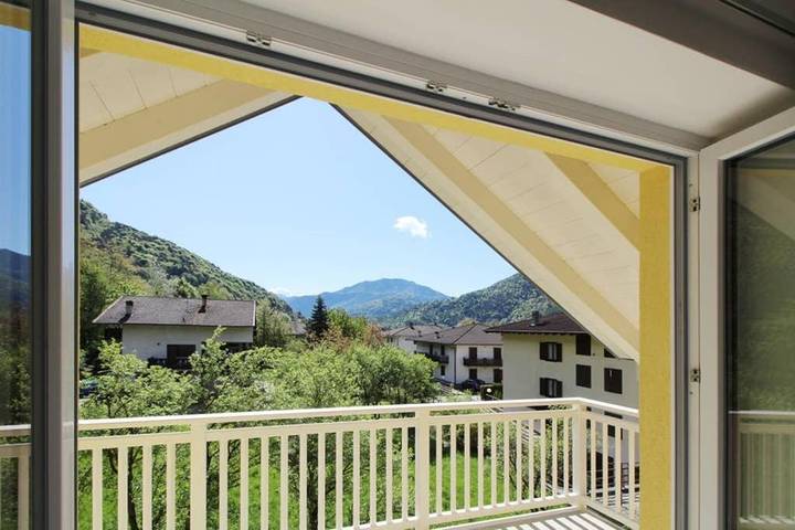 Appartamento per 4 persone, con Balcone e Panorama a Pieve di Ledro