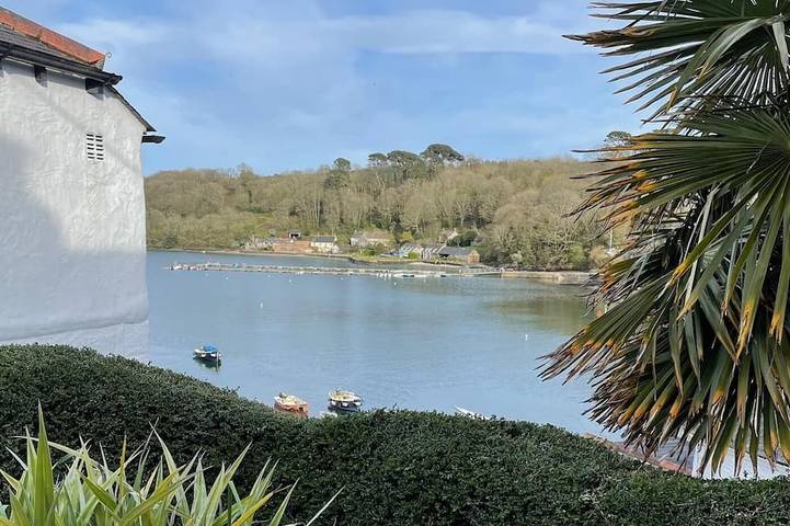 Cottage for 6 people, with garden in Helford