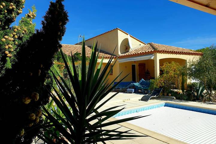 Cottage pour 7 personnes, avec terrasse et jardin à Embres-et-Castelmaure
