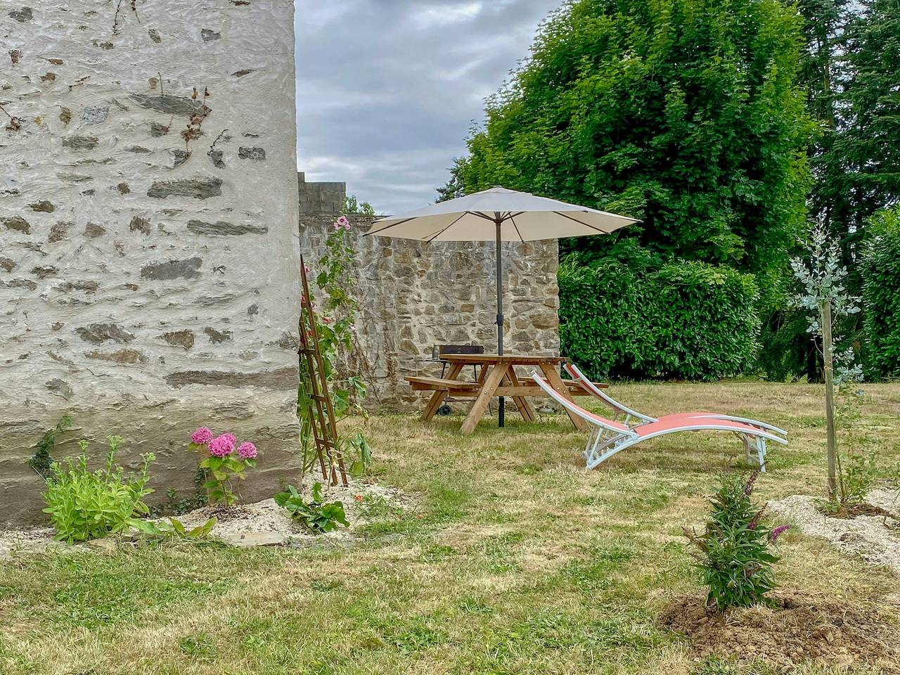 Maison de famille aux Alpes Mancelles in Moulins-le-Carbonnel, Parc naturel régional Normandie-Maine