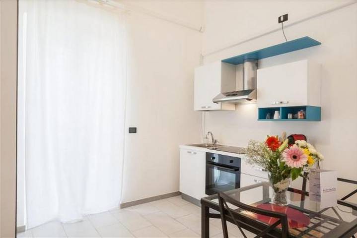 Ganze Wohnung, Ferienwohnung für 2 Personen mit Balkon/Terrasse in Bari, Bari Provinz