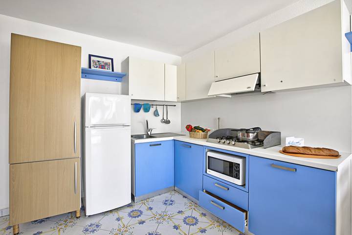 Ferienwohnung für 3 Personen, mit Meerblick und Kinderpool in Torre Vado - 4