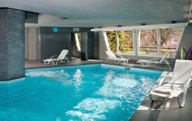 Hôtel pour 2 personnes, avec jardin et vue ainsi que sauna et piscine, animaux acceptés à Soultzmatt