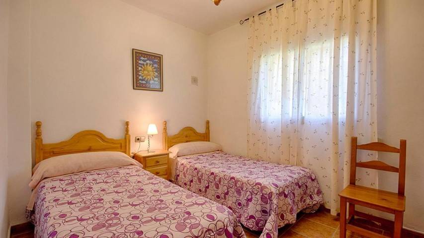 Casa rural para 6 personas, con jardín y piscina en Sedella - 2