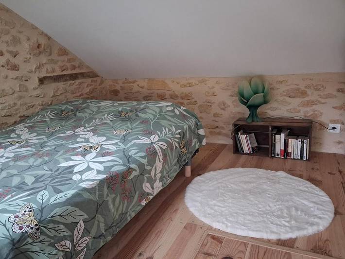 Location de vacances pour 2 personnes, avec terrasse et vue à Milhac - 2