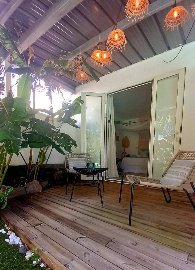 Chambre d’hôte pour 2 personnes, avec jardin et piscine ainsi que terrasse et jacuzzi dans Piton de la Fournaise - 4