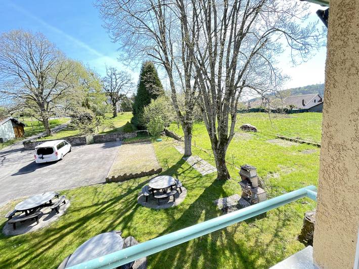 Gîte pour 4 personnes, avec jardin dans La Vôge-les-Bains - 2