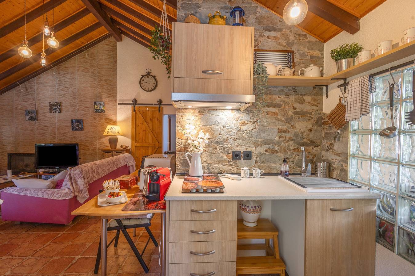 Landelijke cabaña 'La Casita de la Font del Bosc' met Spa – Volledig huis, foto 13