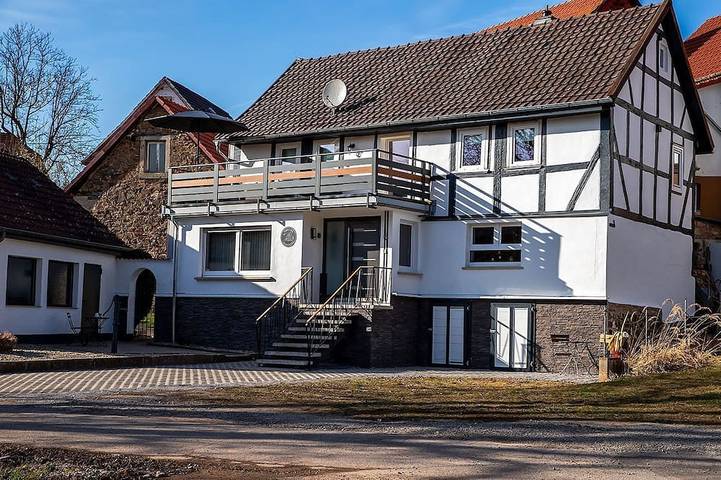 Ferienhaus für 5 Personen, mit Garten und Balkon in Vöhl