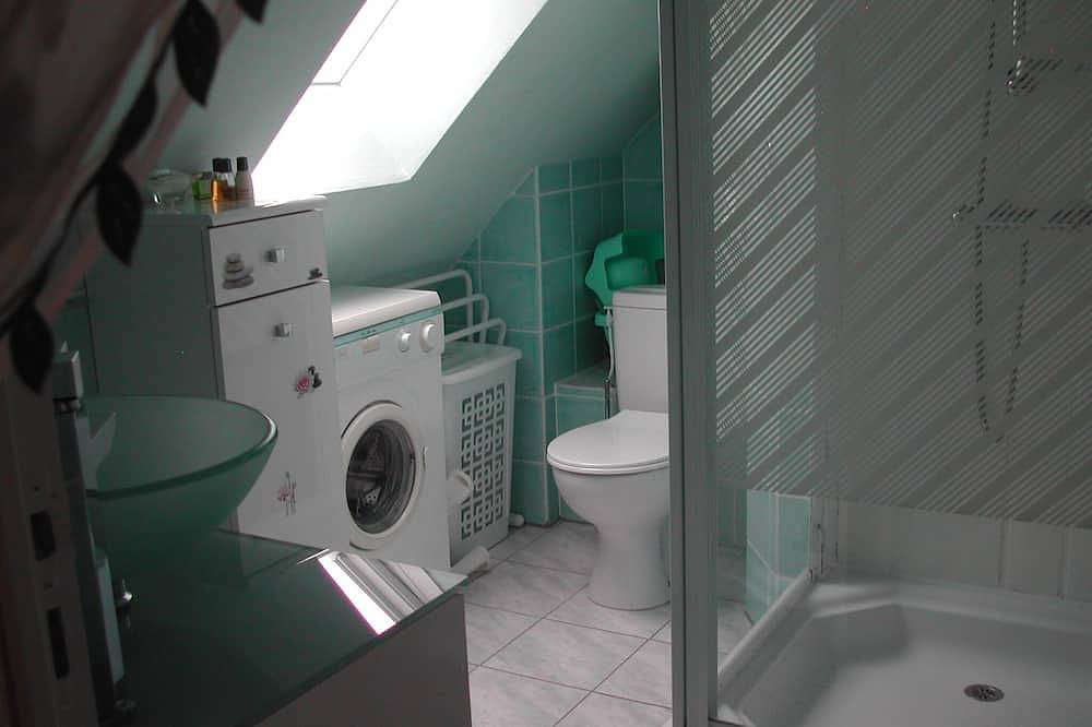 Appartement entier, L'Espace Printemps \"Aux Trois Saisons\" à Piriac s/Mer Duplex 2-4p tout confort . in Piriac-sur-Mer, Côte d'Amour