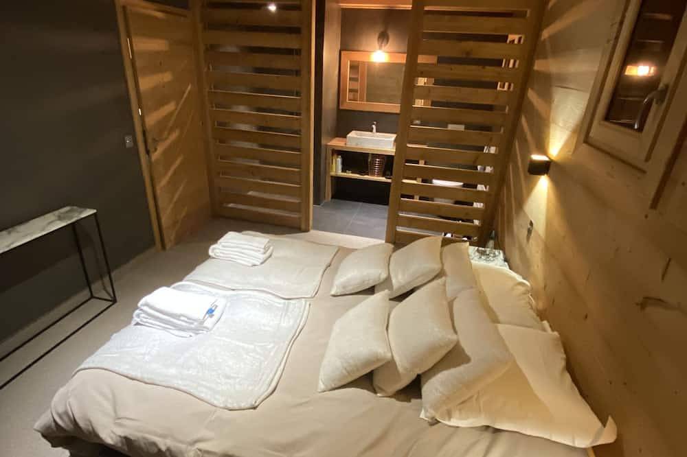 Schöne neue Chalet für 10 Personen mit Jacuzzi und Sauna in Notre-Dame-de-Bellecombe, Albertville und Umgebung