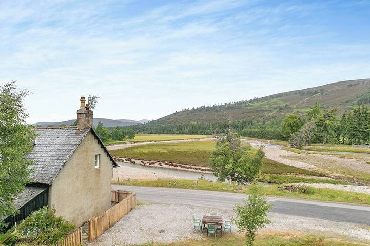 Holiday rental for 4 people, with garden, with pets in Braemar