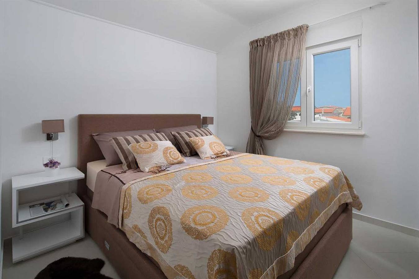 Ganze Wohnung, 10 Meter zum Meer & Strand | Klimatisierte Fewo für 2-4 Personen in Vir
