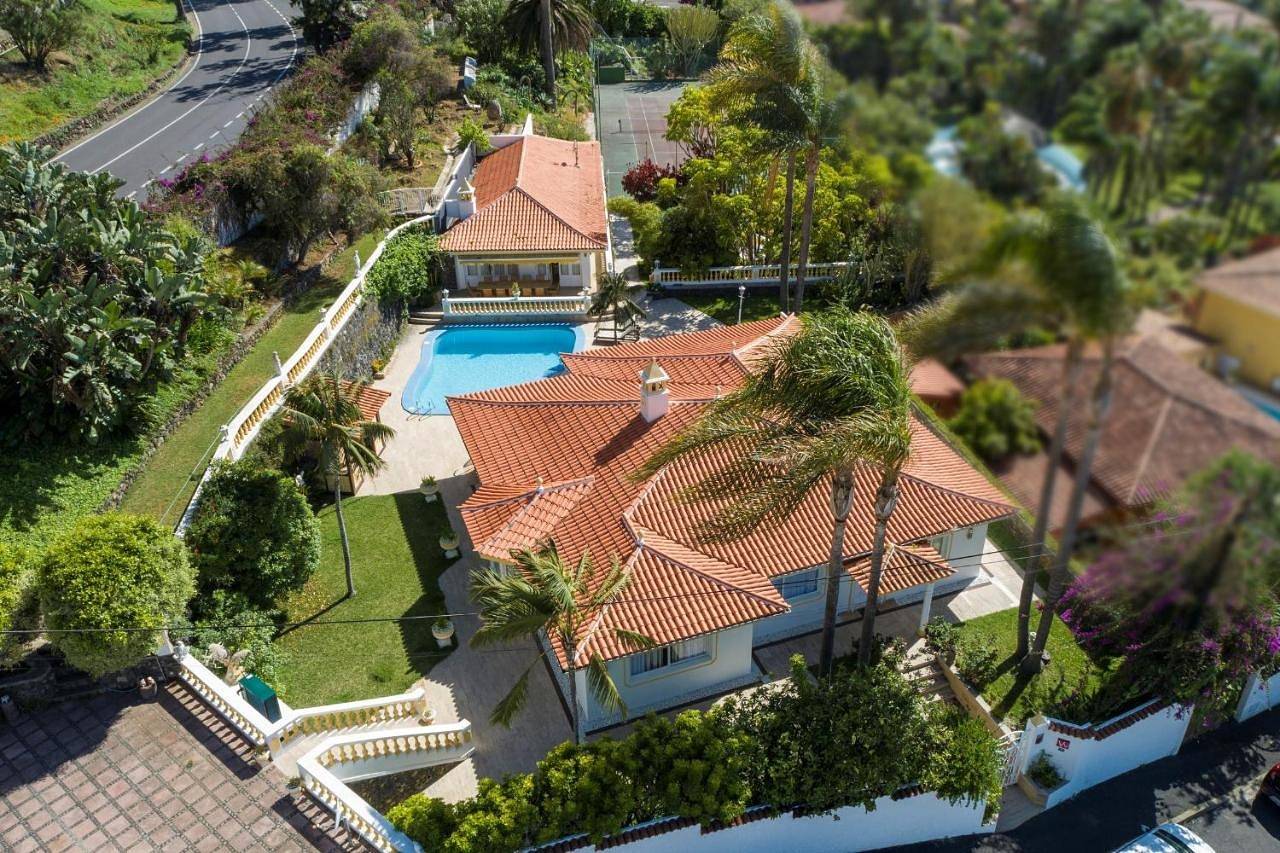 Villa with Private Pool in Risco Caido, La Orotava
