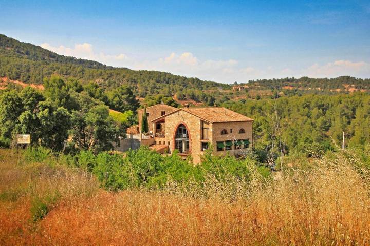 Casa rural para 5 personas, con Terraza además de Jardín y Piscina en Terra Alta