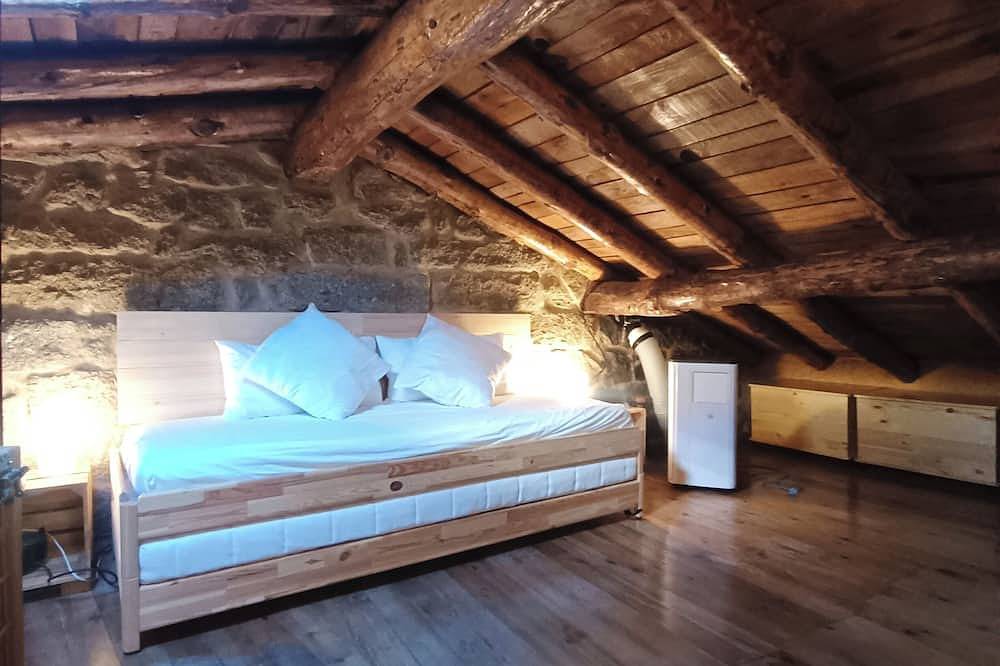 La Casita De Piedra in Navaluenga, Valle del Alberche
