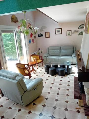 Gîte pour 8 personnes, avec vue et terrasse à Saint-Ours