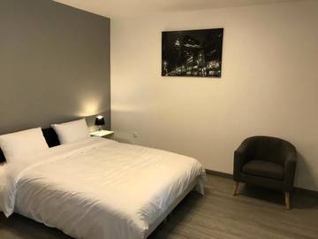 Gîte pour 2 personnes, avec terrasse à La Châtre