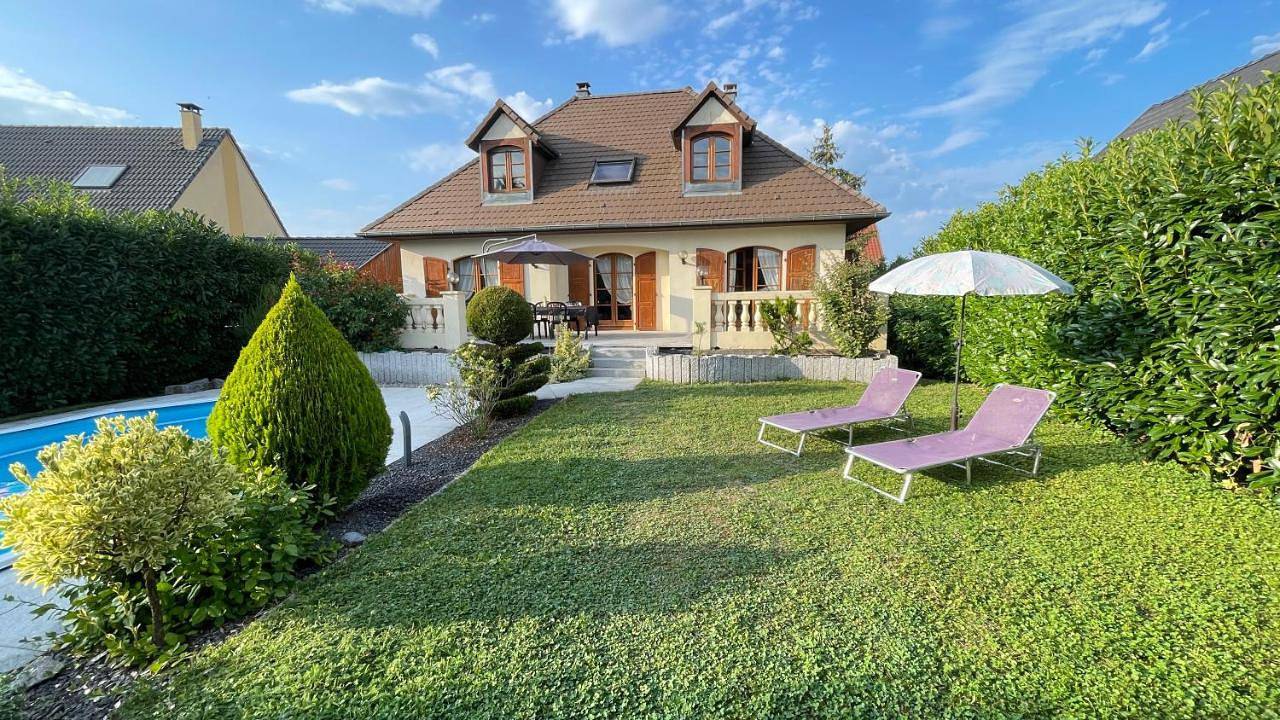 Four-Bedroom House in Artolsheim, Région de Sélestat-Erstein