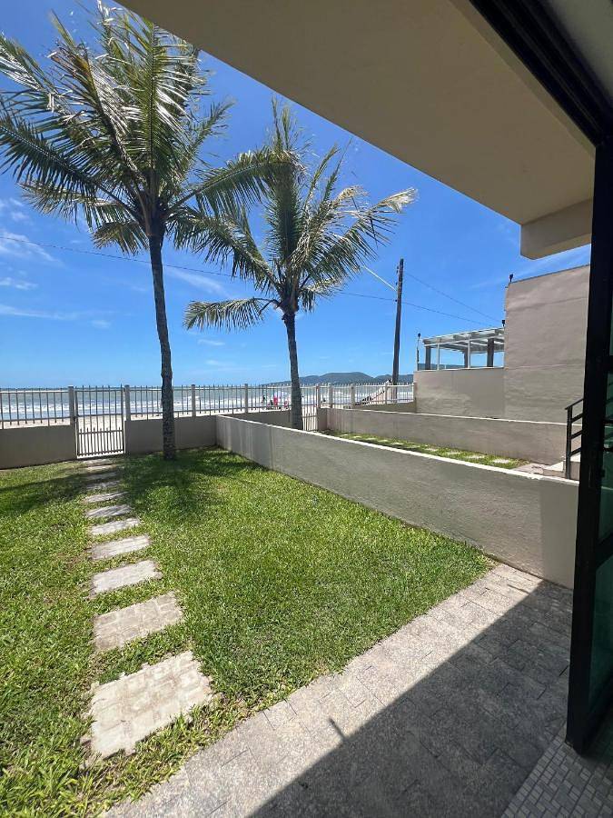 Casas e apartamentos de temporada para 6 pessoas, com terraço e jardim e ainda vista, com animais de estimação em Porto Belo