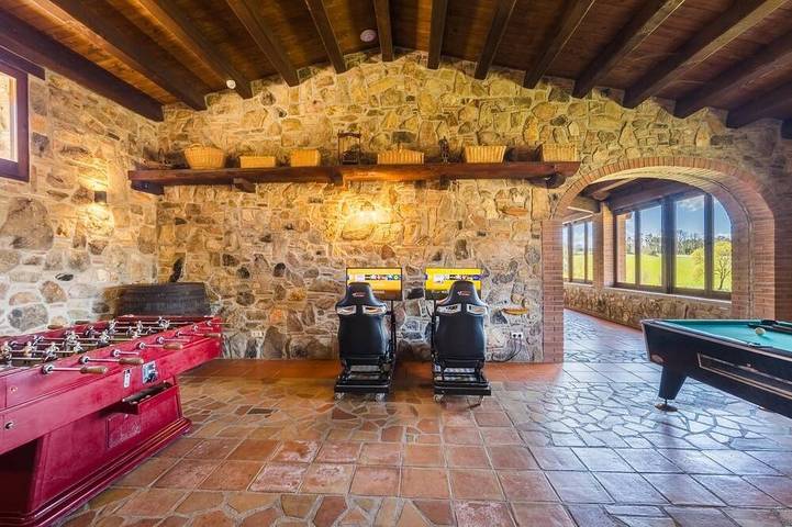Grande Villa, 15 chambres - Piscine Xxl - Salle de Jeux- Costa Brava & Barcelone in Sils, Province de Gérone