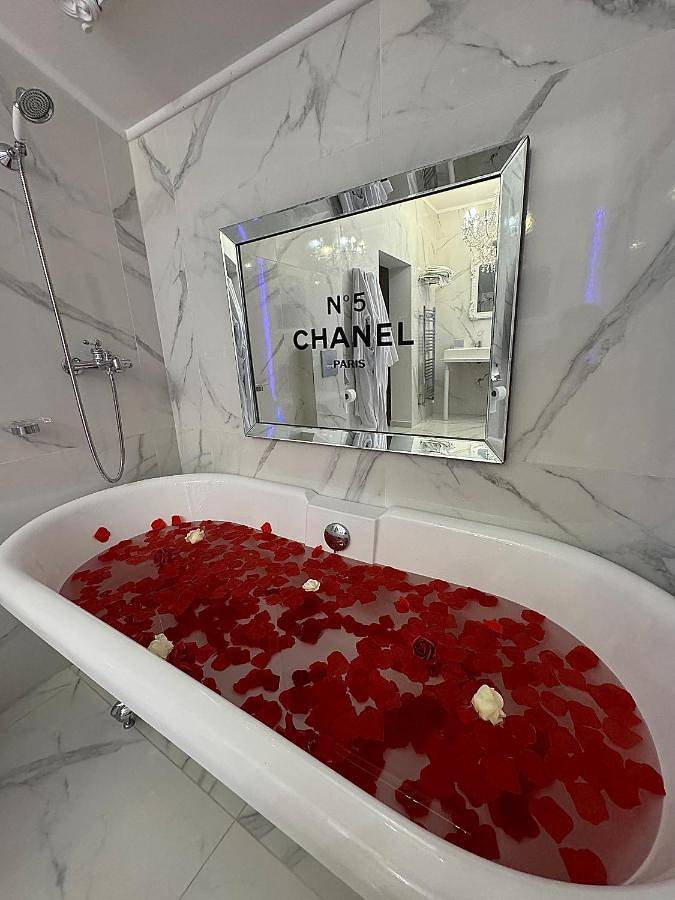 Maison d’hôte pour 2 personnes, avec jacuzzi et balcon dans Île de France - 4